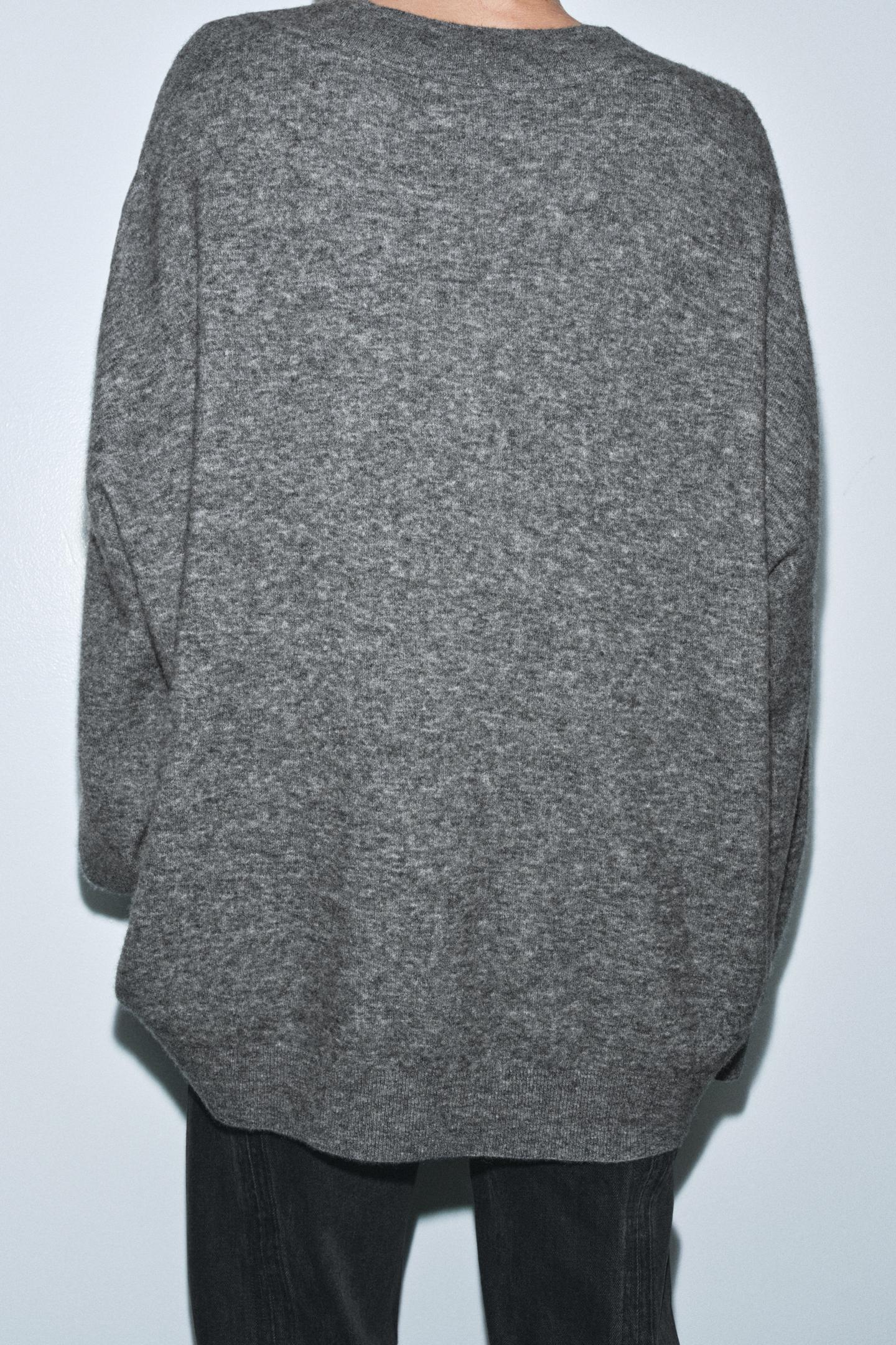 PULL OVERSIZE AVEC LAINE