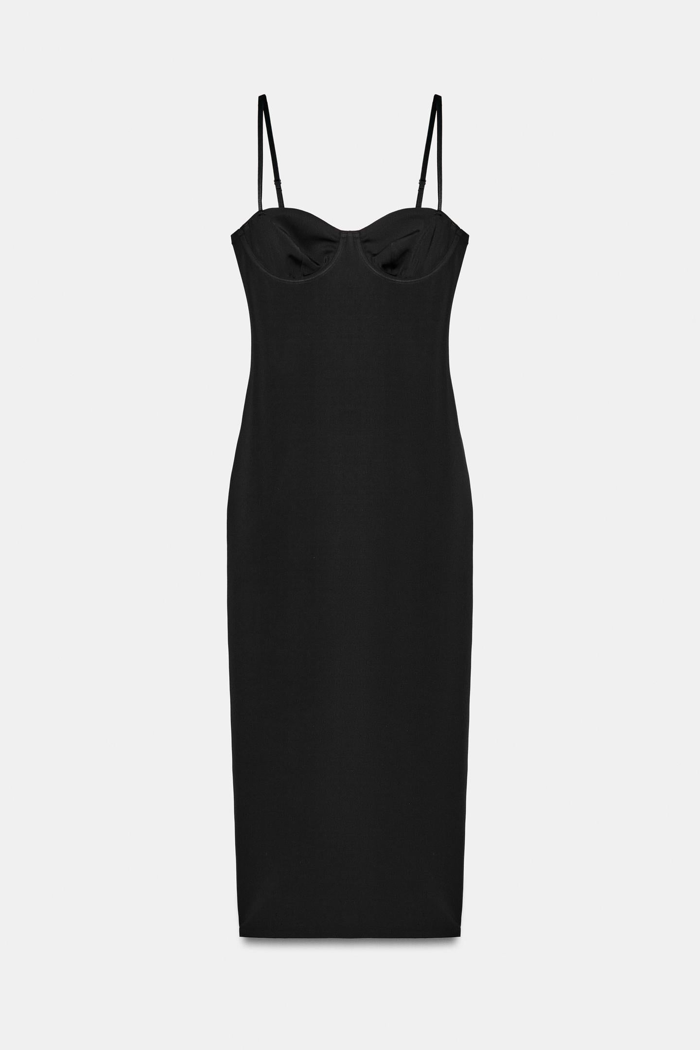 ROBE DÉCOLLETÉ EN CŒUR