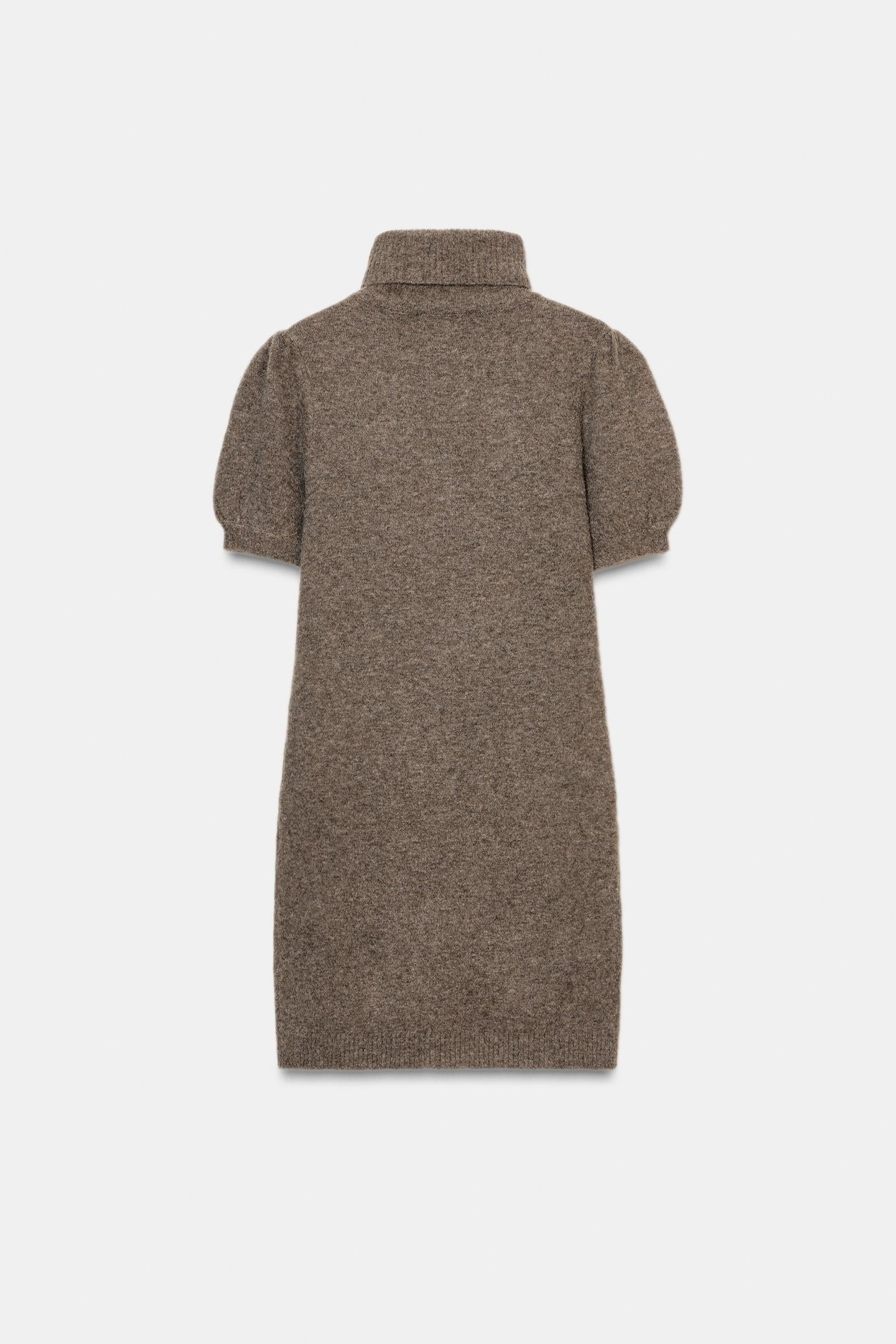 ROBE COURTE EN MAILLE
