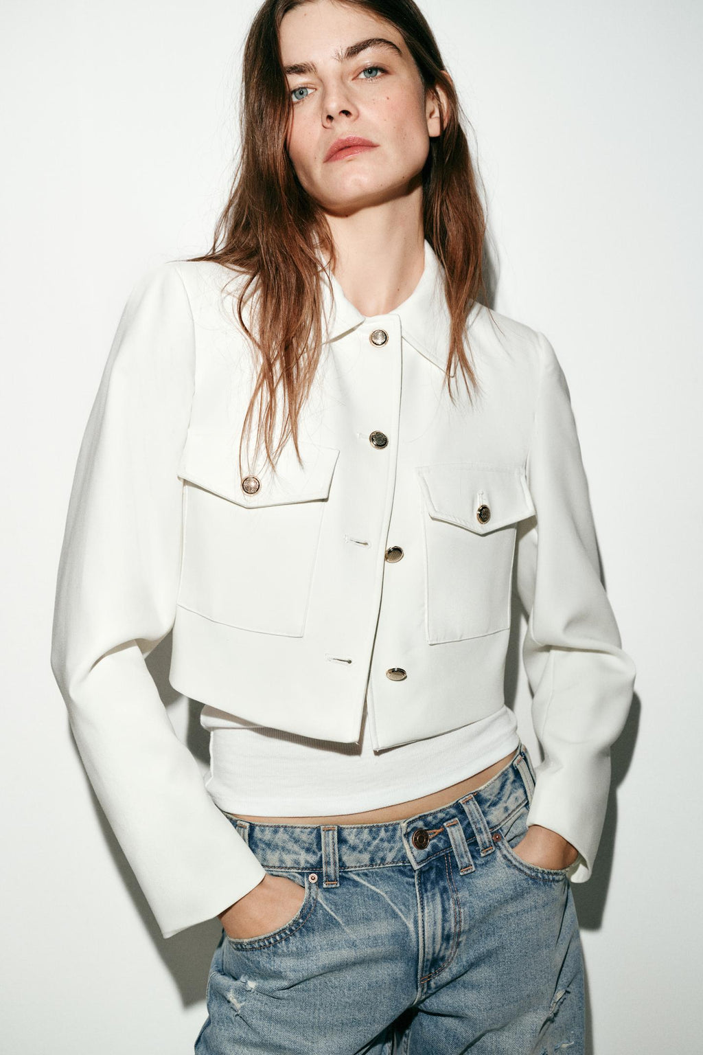 VESTE COURTE À POCHES