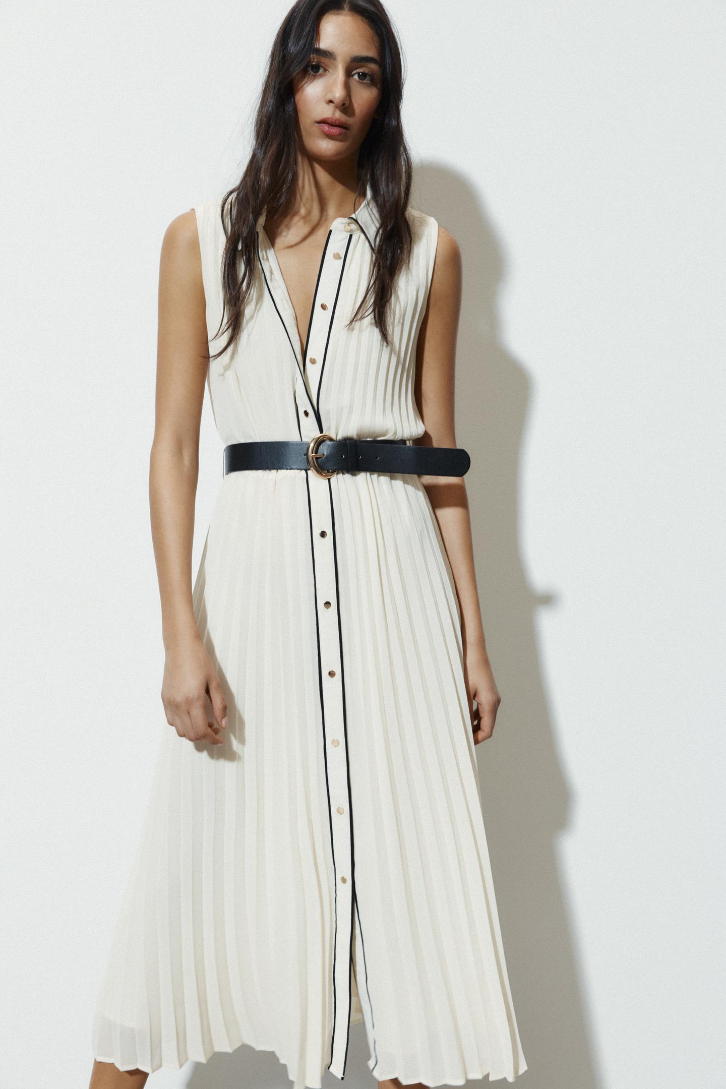 Robe midi plissée avec ceinture