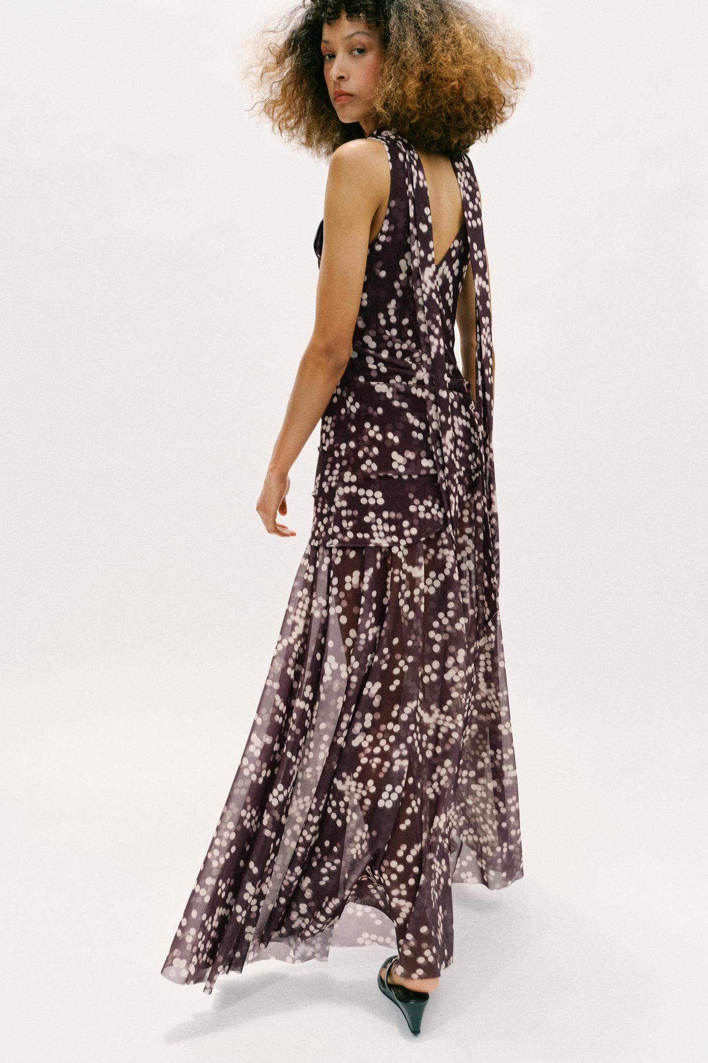 ROBE LONGUE EN TULLE À POIS