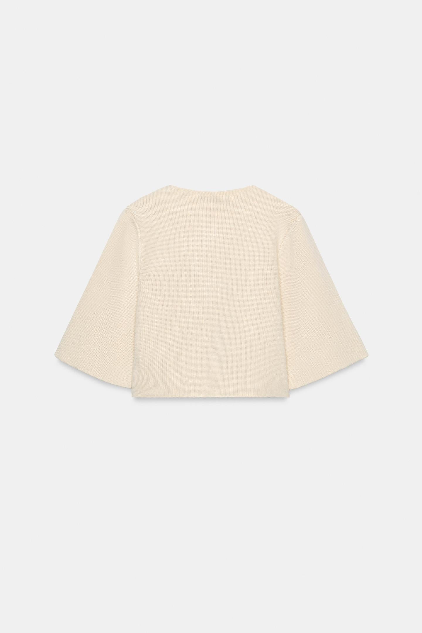 GILET COURT EN MAILLE