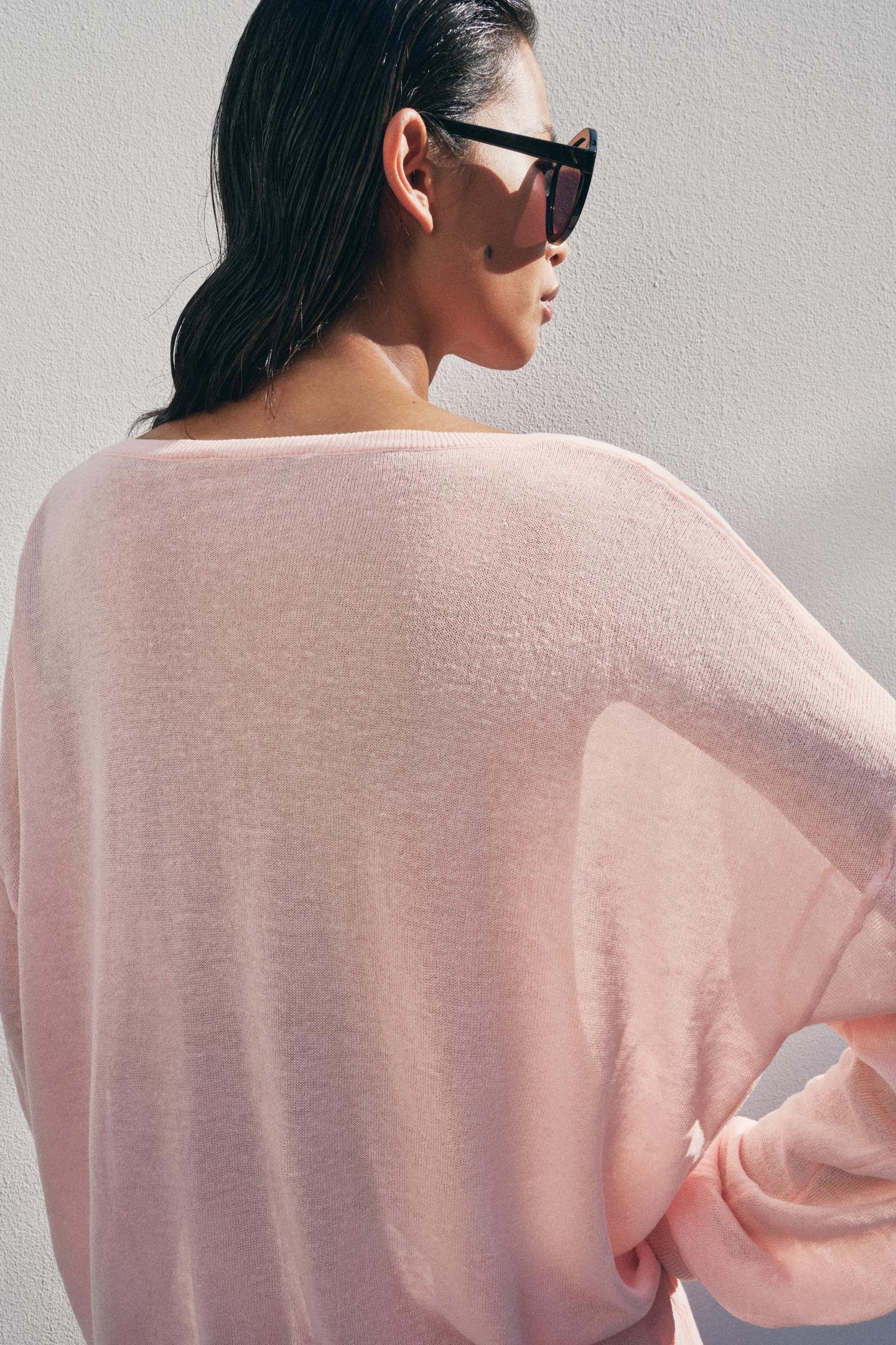 PULL EN MAILLE FINE COL EN V