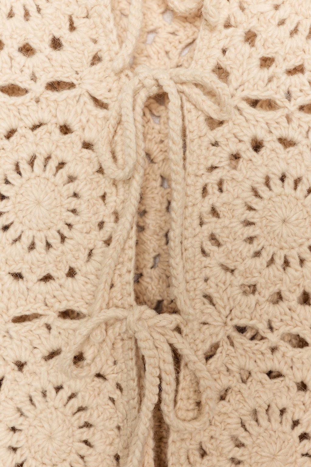PULL EN MAILLE CROCHET