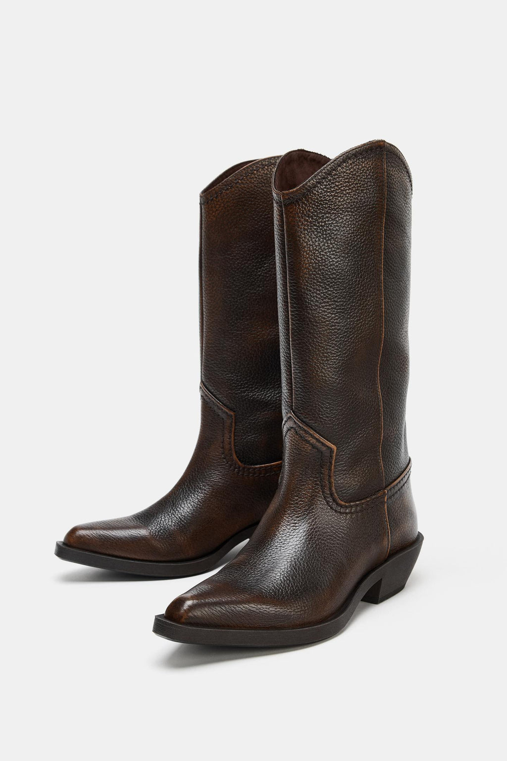 BOTTES EN CUIR À EFFET USÉ