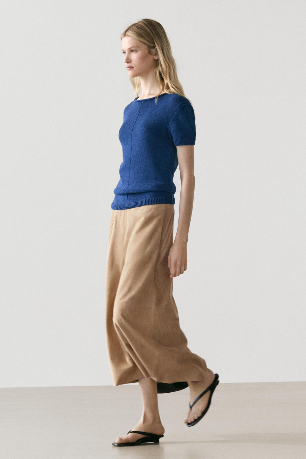 JUPE À CEINTURE EN CUIR FINITION DAIM