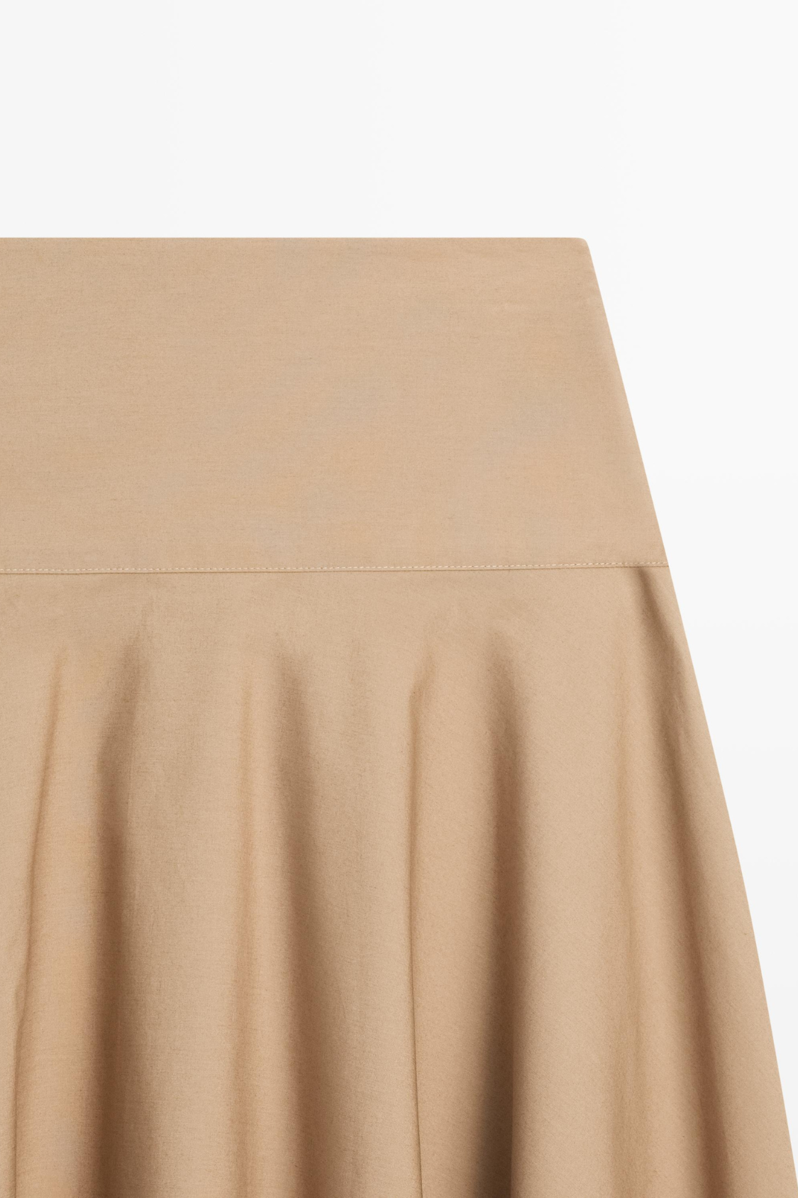 JUPE MIDI AMPLE AVEC EMPIÈCEMENT