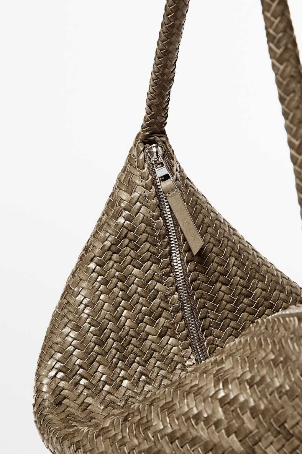 SAC À BANDOULIÈRE EN CUIR TRESSÉ
