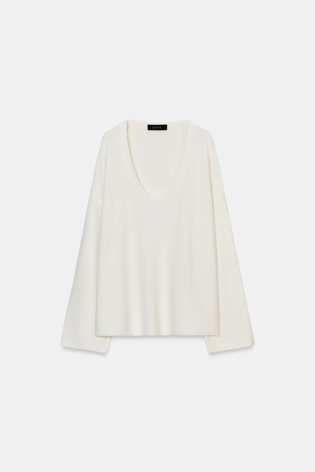 PULL EN MAILLE À DÉCOLLETÉ ARRONDIE
