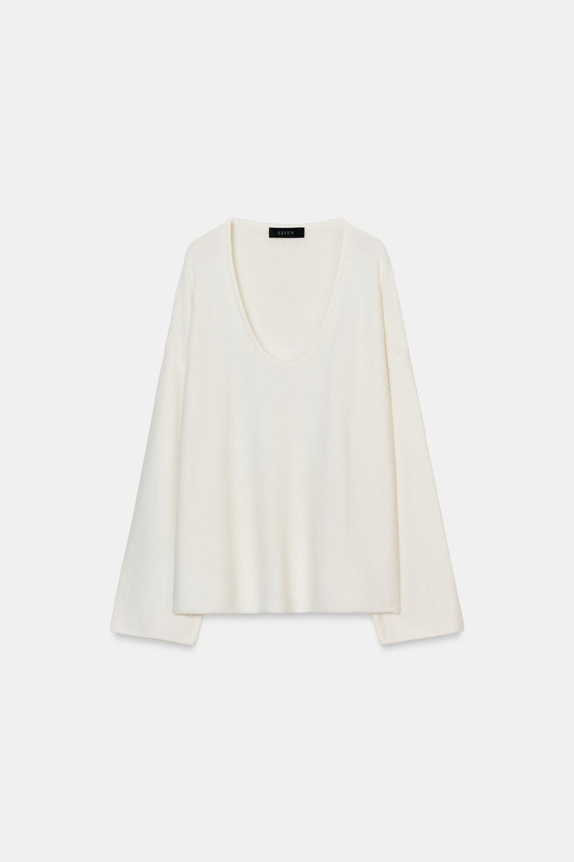PULL EN MAILLE À DÉCOLLETÉ ARRONDIE
